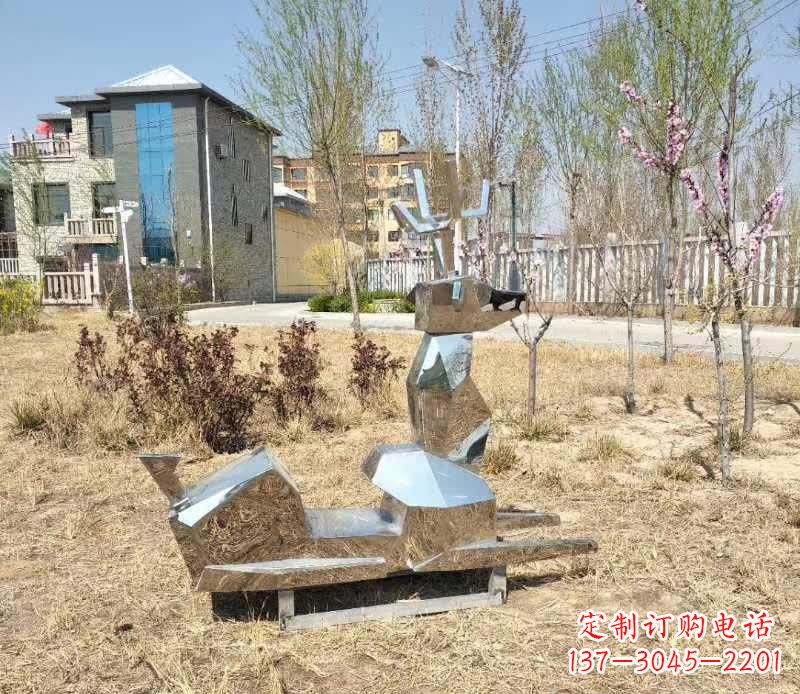 福建不锈钢公园小鹿雕塑给公园带来温馨气息