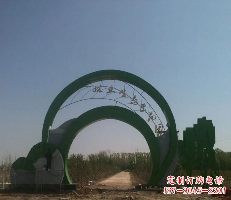 福建不锈钢拱门雕塑给家园增添艺术气息