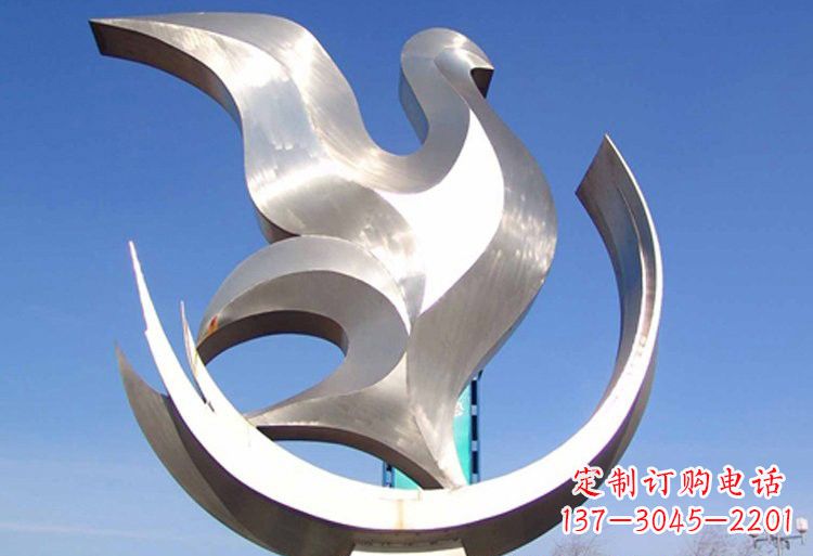 福建不锈钢鸽子雕塑美丽的象征