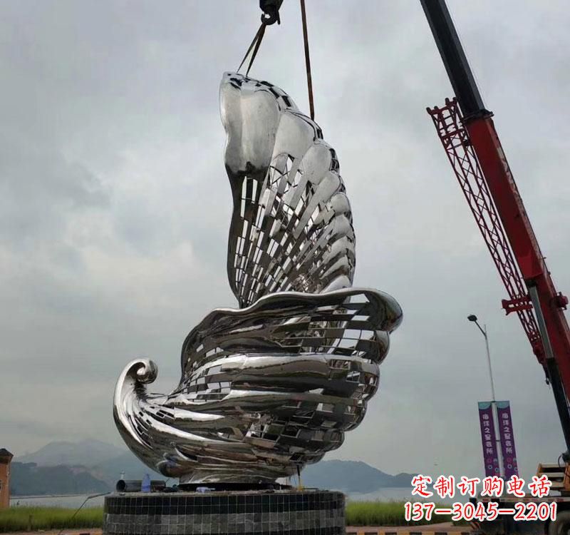 福建不锈钢海螺雕塑象征着海洋的美丽