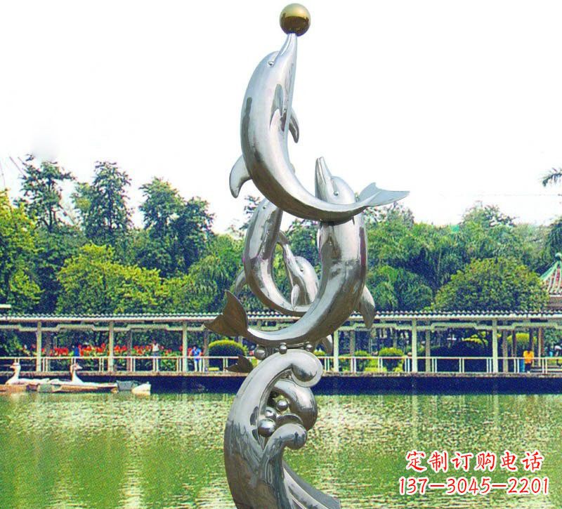 福建海豚的美丽雕塑