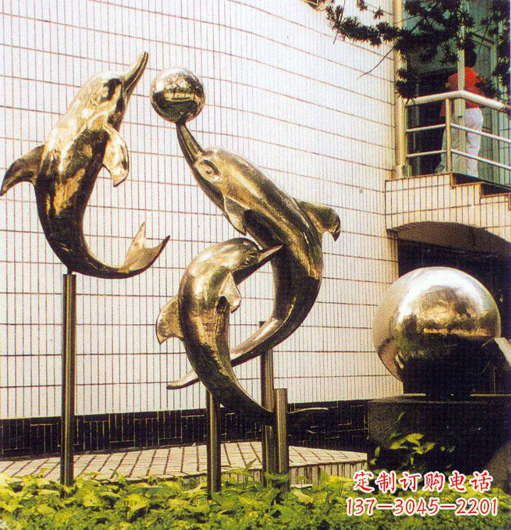福建不锈钢海豚戏球校园雕塑