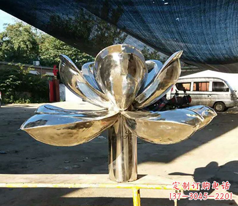 福建不锈钢荷花雕塑——彰显小区景观之美