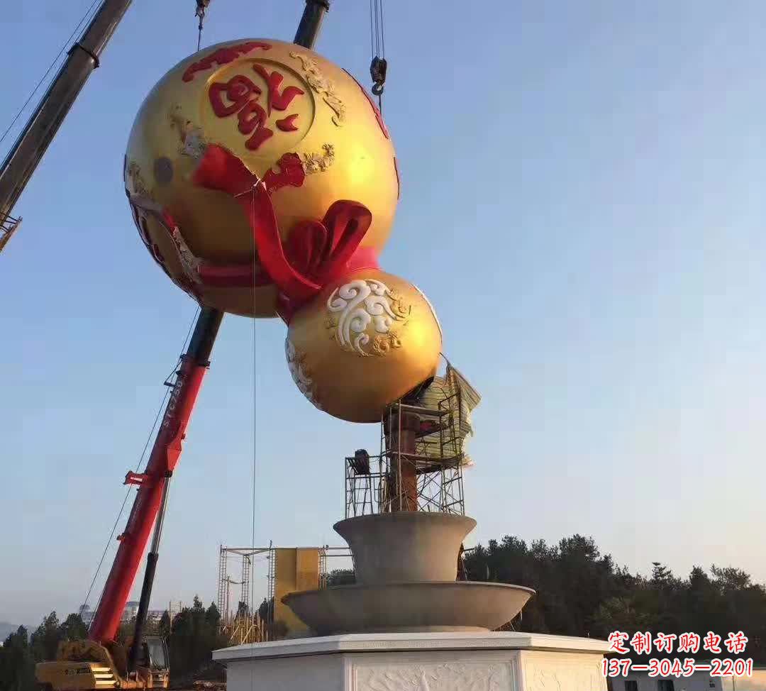 福建不锈钢葫芦景观雕塑精美绝伦