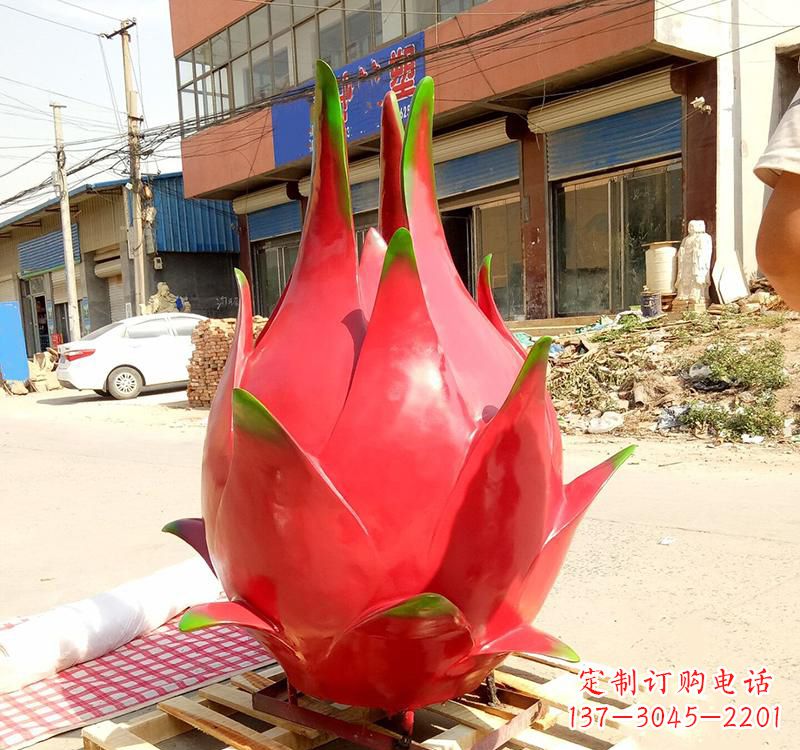 福建精美不锈钢火龙果雕塑