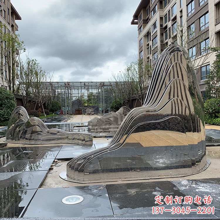 福建不锈钢镜面抽象假山