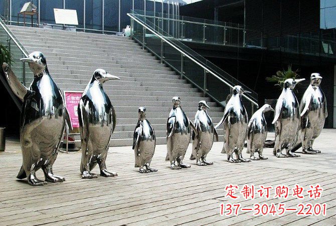福建不锈钢镜面抽象企鹅雕塑