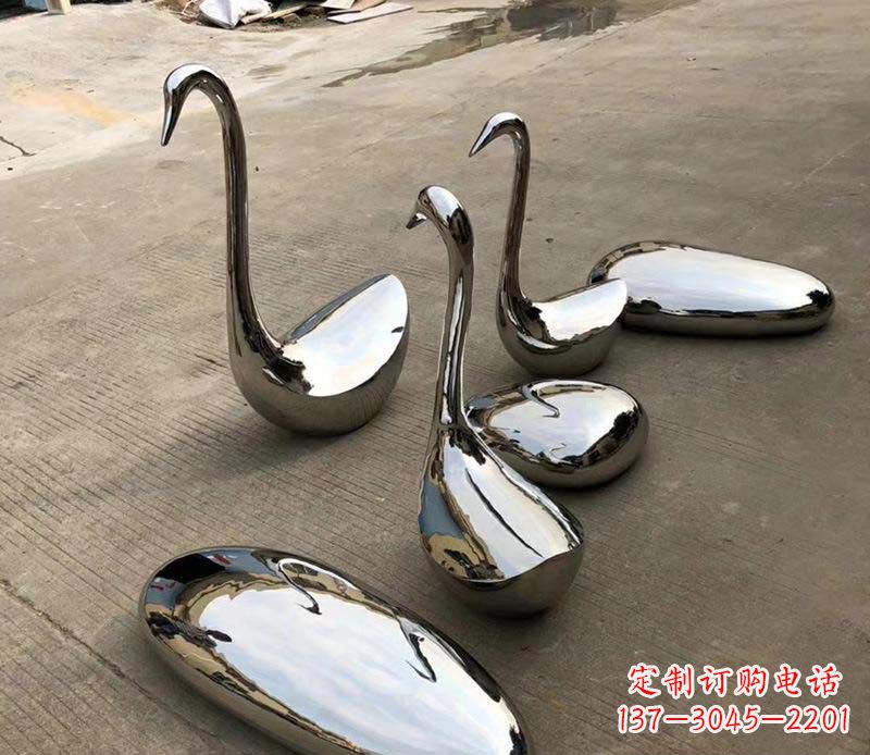福建精美绝伦的鹅卵石雕塑