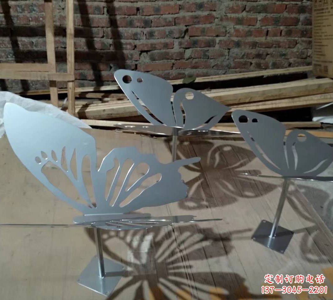 福建蝴蝶之舞不锈钢镂空蝴蝶景观雕塑