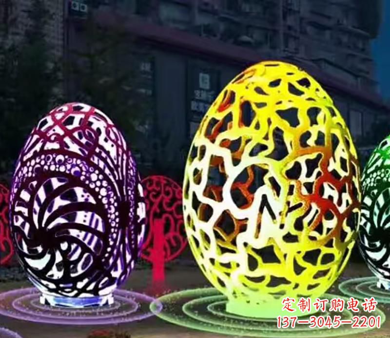 福建不锈钢镂空鸡蛋雕塑精美绝伦