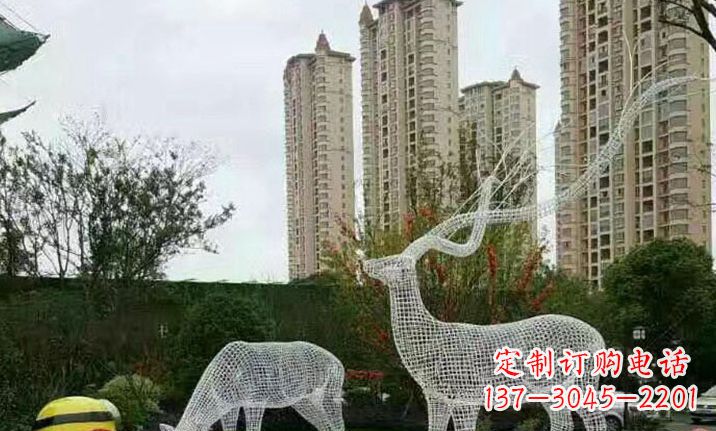 福建不锈钢镂空鹿雕塑精美纯粹的艺术之作