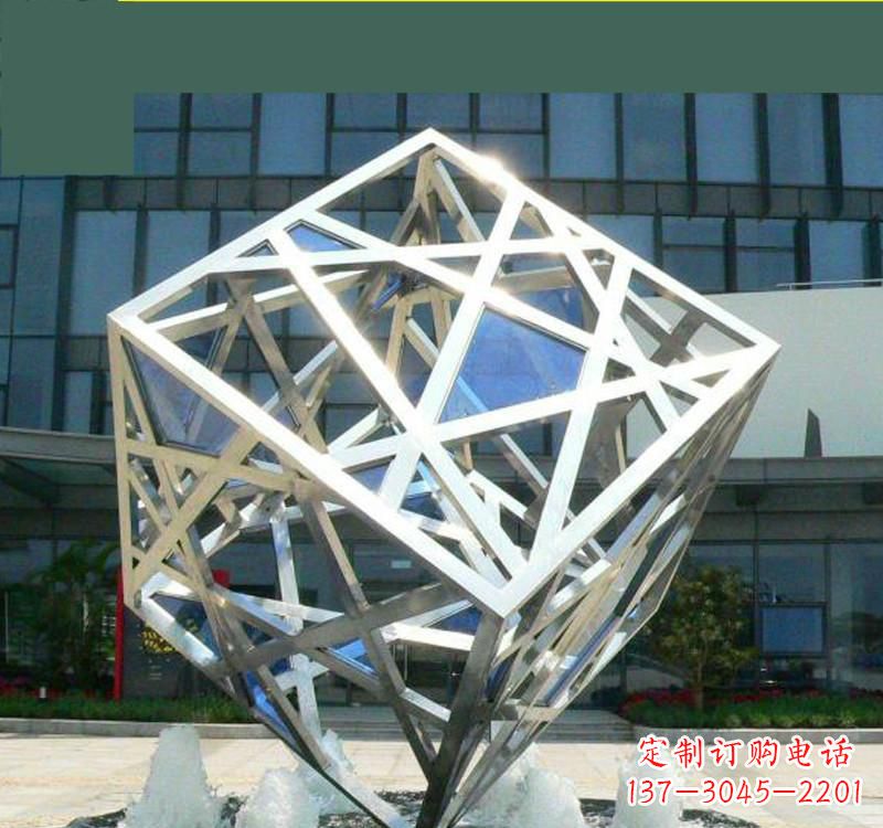 福建不锈钢镂空魔方雕塑艺术与智慧的完美结合