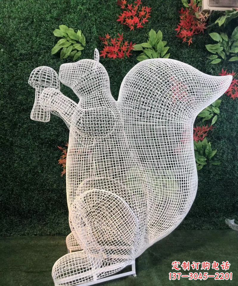 福建不锈钢松鼠雕塑展现自然的美