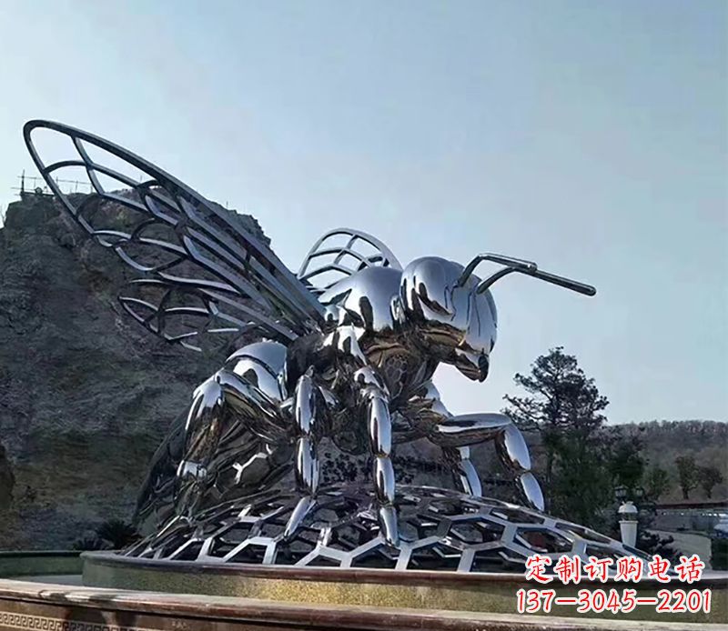 福建不锈钢蜜蜂雕塑精美雕塑点缀环境