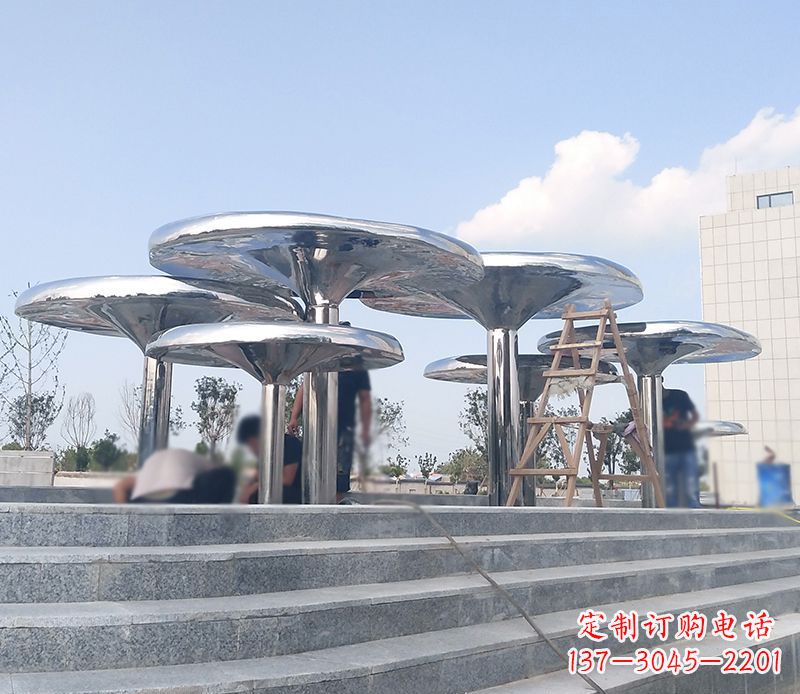 福建不锈钢蘑菇公园景观雕塑