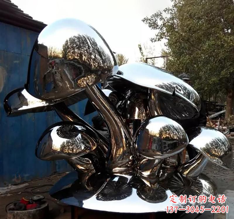 福建不锈钢蘑菇镜面雕塑