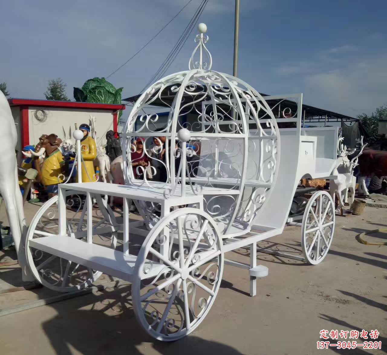 福建精致的不锈钢欧式马车雕塑