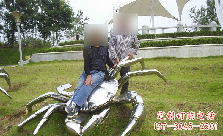 福建不锈钢螃蟹雕塑艺术美化公园环境