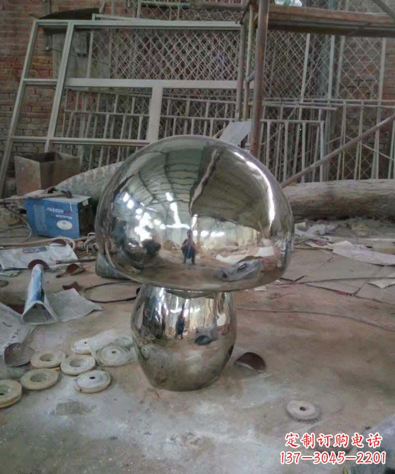 福建不锈钢抛光蘑菇雕塑