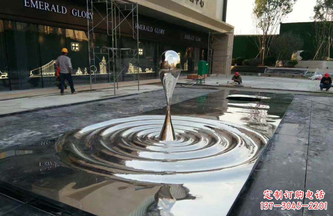 福建不锈钢水滴雕塑美丽的艺术表现