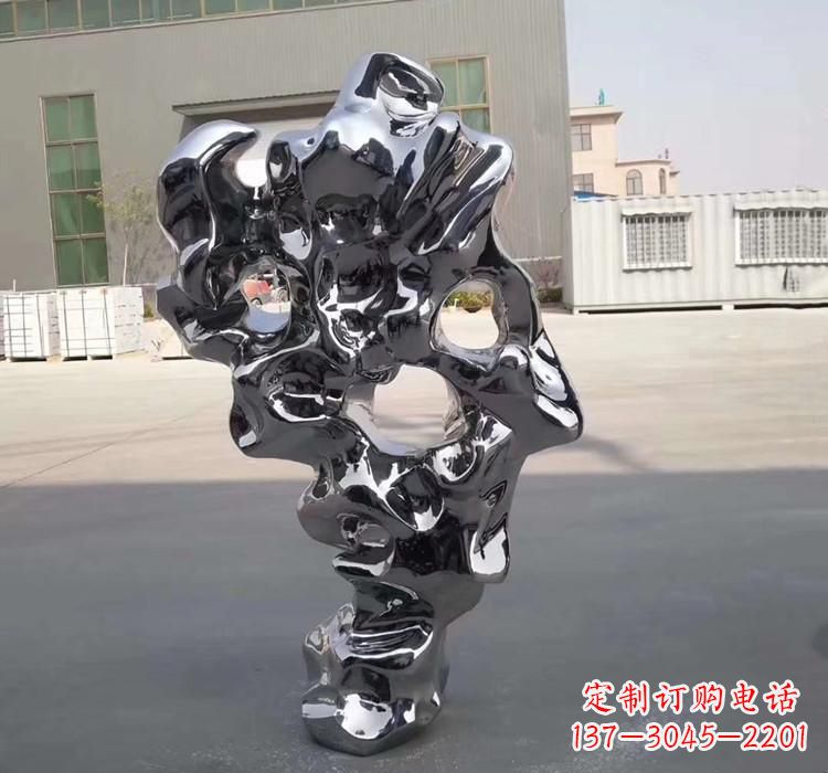 福建太湖石雕塑精美的艺术瑰宝