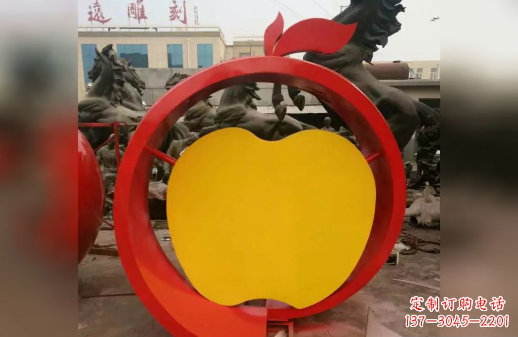 福建不锈钢苹果雕塑——见证爱与和平