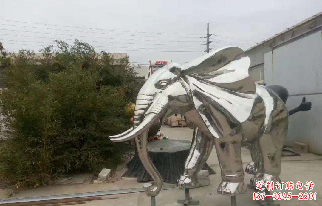 福建大象雕塑为售楼部装饰点缀