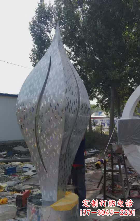 福建不锈钢树叶雕塑艺术与环保的完美结合