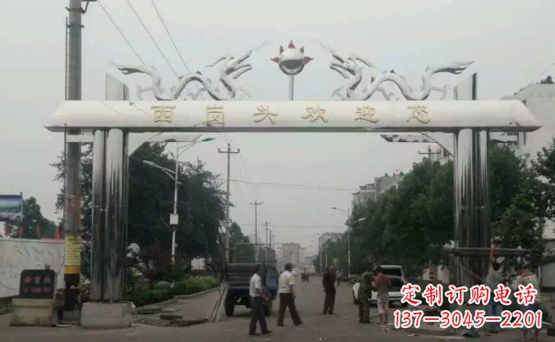 福建不锈钢双龙戏珠牌坊传承文化的雕塑之美