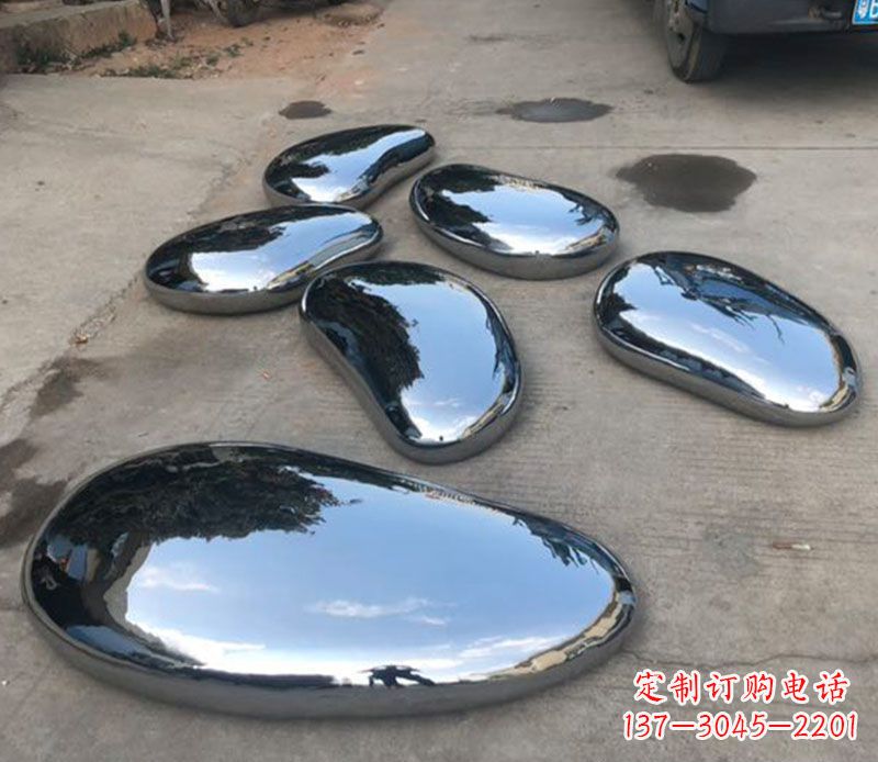 福建水滴雕塑——不锈钢的精美之作