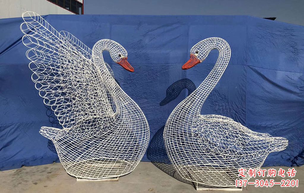 福建不锈钢网格天鹅雕塑公园园林的精美装饰