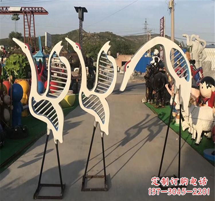 福建精美不锈钢仙鹤雕塑