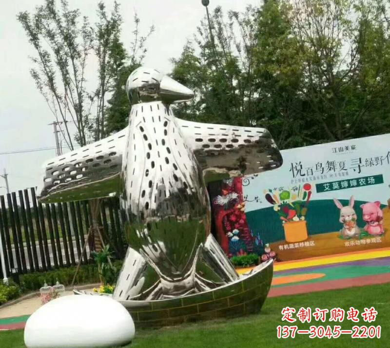 福建不锈钢现代企鹅雕塑
