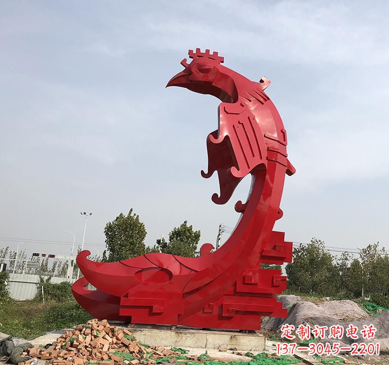福建凤凰展翅飞翔——不锈钢现代广场的雕塑之美