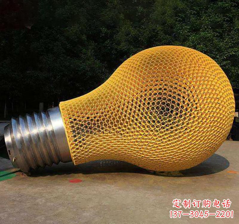 福建不锈钢灯泡雕塑点亮小区景观