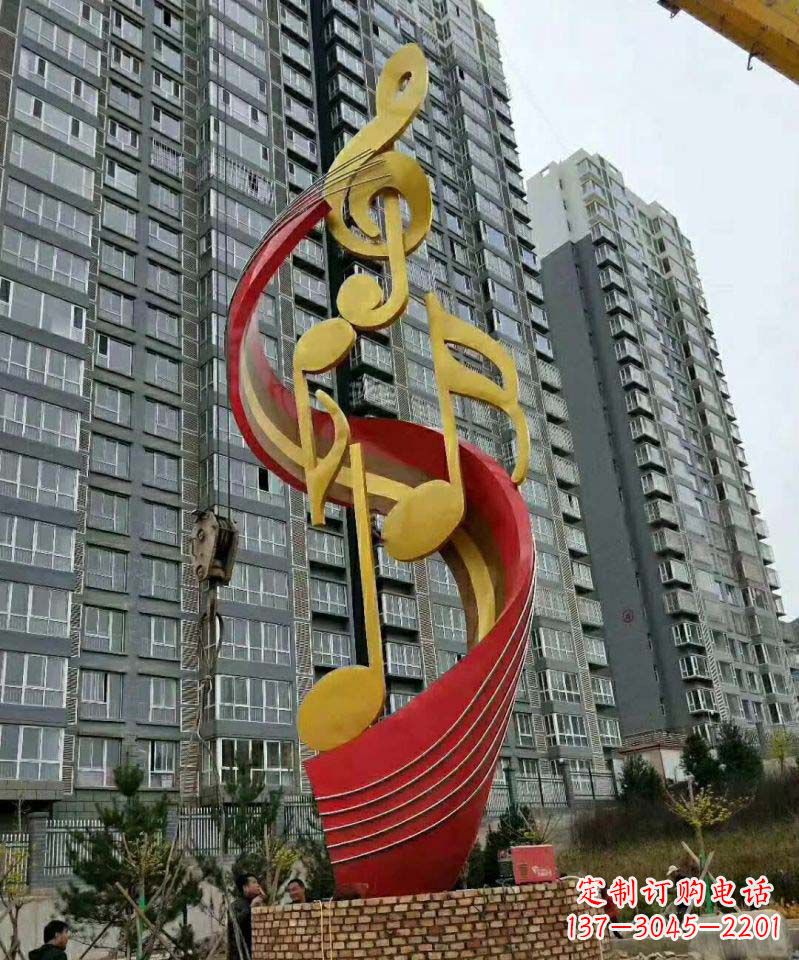 福建不锈钢小区音符雕塑传递音乐的魅力