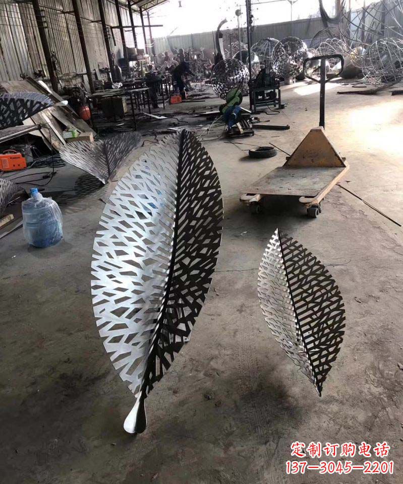 福建不锈钢美妙的艺术树叶雕塑