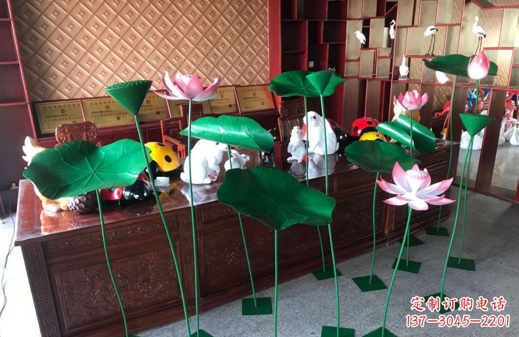 福建精美不锈钢荷叶雕塑