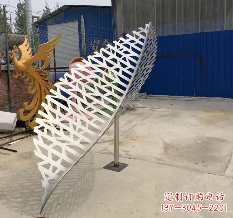 福建不锈钢园林剪纸树叶雕塑