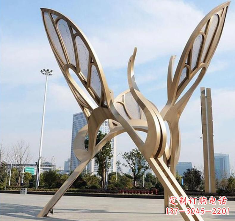 福建不锈钢园林仙鹤雕塑传承传统艺术精髓