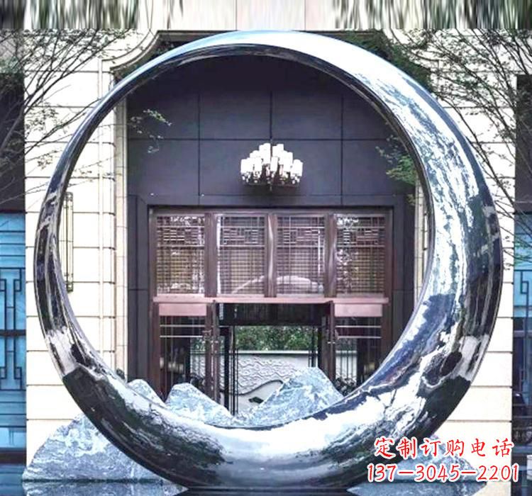 福建精美的不锈钢圆环雕塑