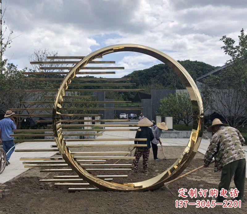 福建不锈钢圆环艺术雕塑——极致精湛的艺术美学