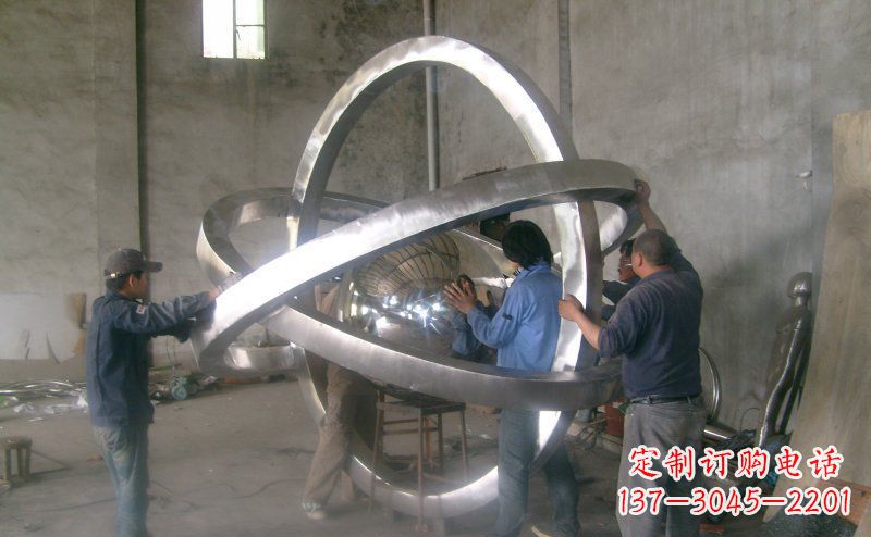 福建不锈钢圆环雕塑——艺术之美
