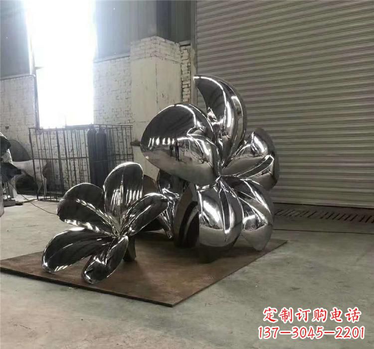 福建不锈钢植物镜面荷花雕塑——艺术的精美结晶