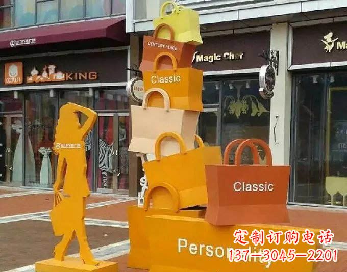 福建步行街不锈钢购物袋和抽象人物雕塑