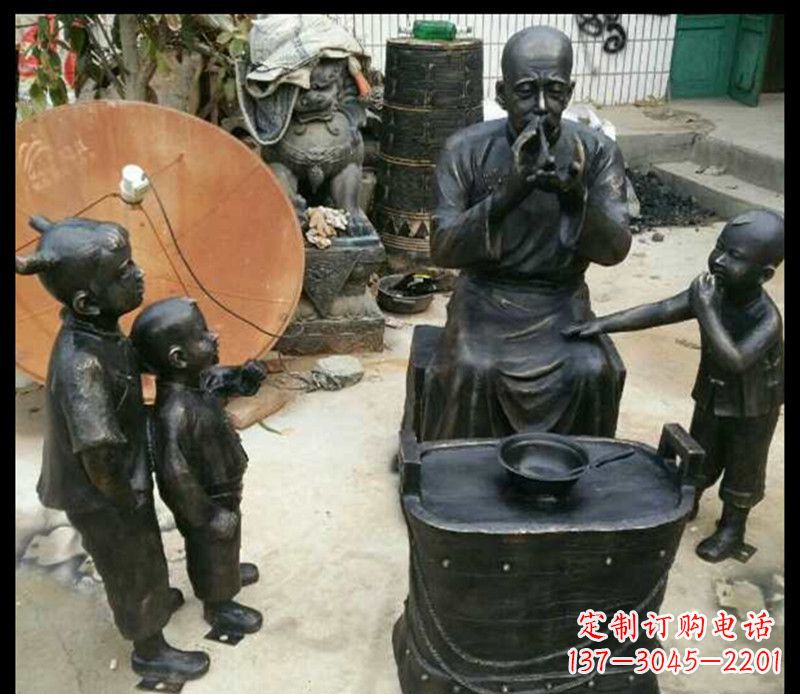 福建糖果街上的铜雕精灵
