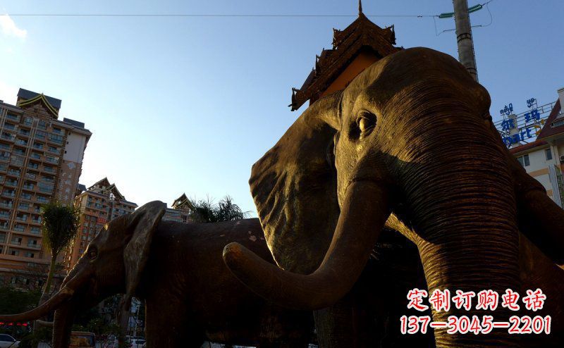 福建步行街上的大象雕塑——给街道带来活力