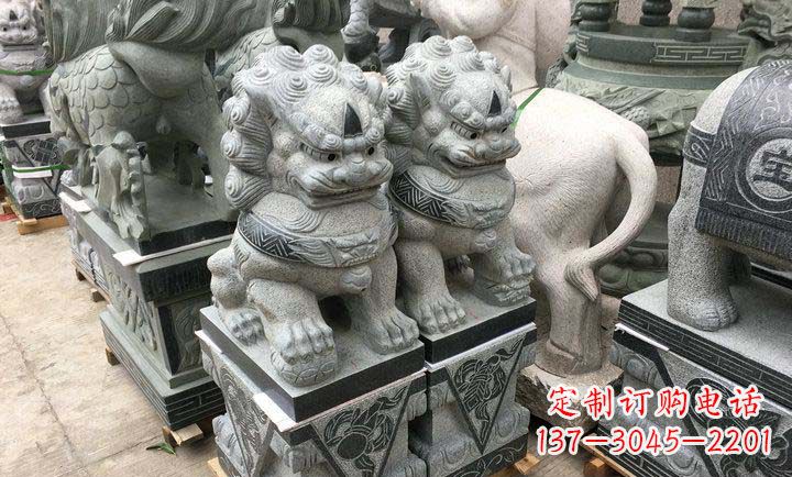 福建瑞士狮子门口雕塑