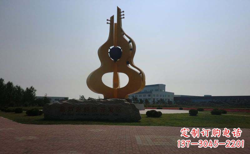 福建城市的不锈钢葫芦雕塑