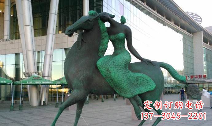 福建骑马雕塑让女孩的梦想变为现实